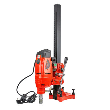 Masina de carotat HEAVY DRILL DK-200 ax filet exterior 1 1/4″ si interior 1/2″ Dmax-200mm gaurire umeda 100-620rpm 3000W cu stand